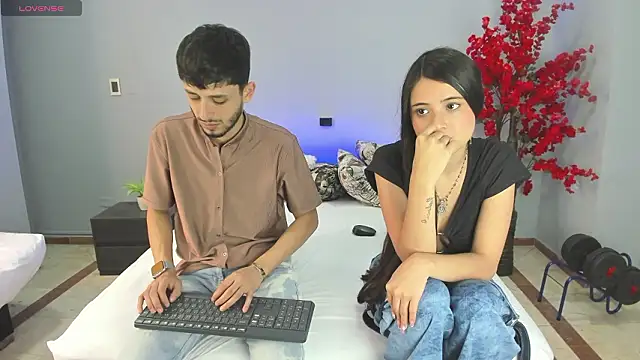 Snapshot of dracke_and_zara chatting on 13, 2, 2026 dracke and zara online show from 13, 2, 2026