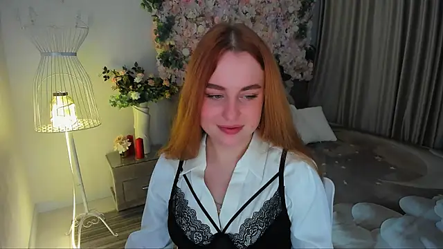 AirySilhouette online show from 23, 11, 2025