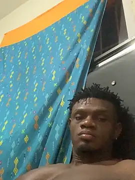 Snapshot of laperson chatting on 2, 12, 2025 laperson online show from 2, 12, 2025