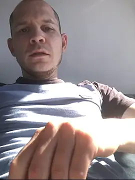 Spielzeugtwink online show from 11, 6, 2026