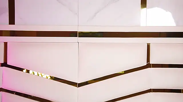 Snapshot of luciana_agudelo chatting on 19, 2, 2026 luciana agudelo online show from 19, 2, 2026