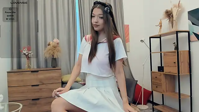 SalliePrutt online show from 4, 12, 2025