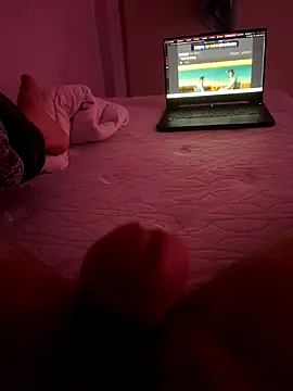 darknebula80 online show from 14, 12, 2025