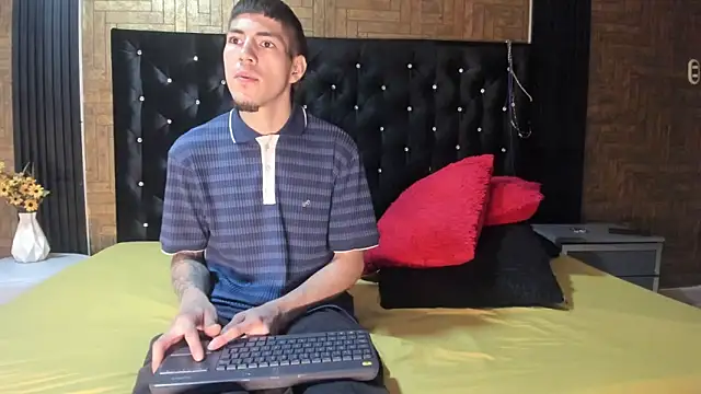 yeikoox online show from 29, 11, 2025