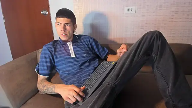 yeikoox online show from 7, 1, 2026