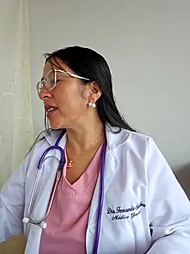 JustSamantha  online show from 2, 12, 2025