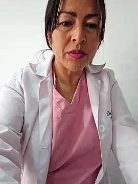 JustSamantha  online show from 4, 3, 2026