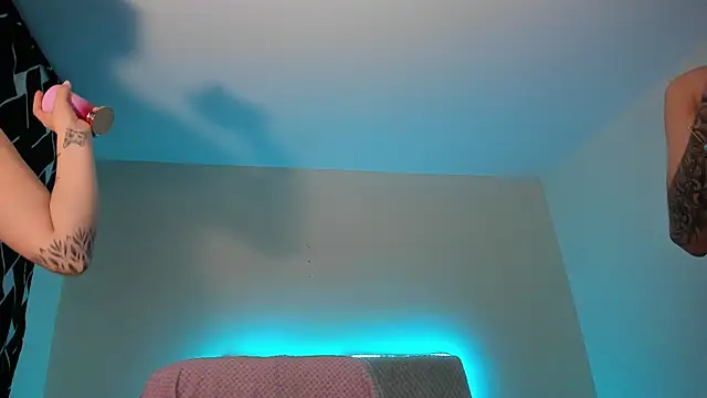 Snapshot of stanandrose_ chatting on 22, 4, 2026 stanandrose online show from 22, 4, 2026