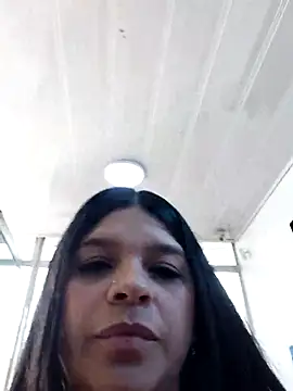 Layla-daring online show from 30, 4, 2026