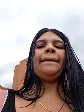 Layla-daring online show from 12, 5, 2026