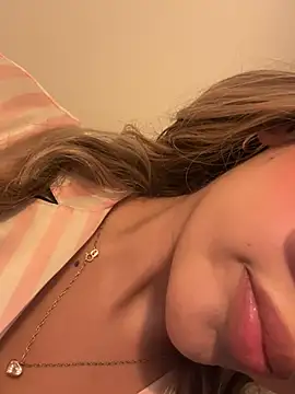 Snapshot of saliha_pinky_ chatting on 14, 1, 2026 saliha pinky online show from 14, 1, 2026