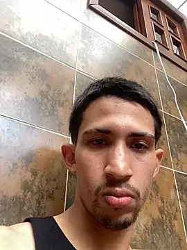 Snapshot of charlie_bass chatting on 22, 12, 2025 charlie bass online show from 22, 12, 2025