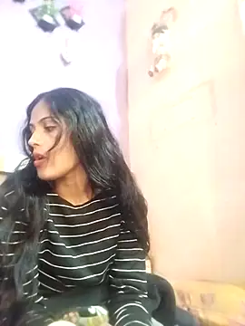 Snapshot of Yt_kinjal chatting on 15, 12, 2025 Yt kinjal online show from 15, 12, 2025