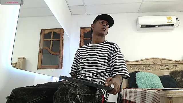 black boy22  online show from 19, 12, 2025