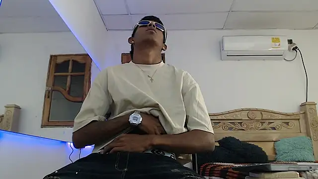 black boy22  online show from 7, 1, 2026