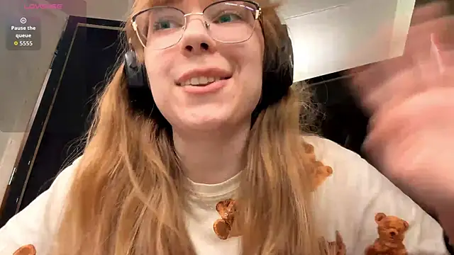 LouettaTornese online show from 17, 12, 2025