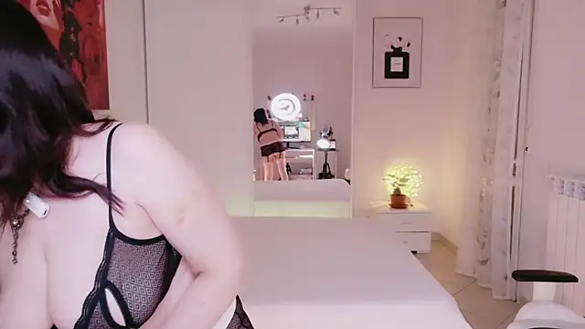 Snapshot of FlirtyFox_ chatting on 30, 11, 2025 FlirtyFox online show from 30, 11, 2025