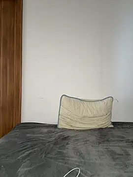 Snapshot of Herminoyouu chatting on 15, 4, 2026 Herminoyouu online show from 15, 4, 2026