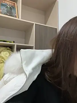 Snapshot of GYYoo chatting on 4, 12, 2025 GYYoo online show from 4, 12, 2025