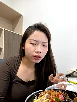 Snapshot of GYYoo chatting on 5, 12, 2025 GYYoo online show from 5, 12, 2025