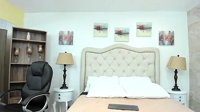 molly madisson  online show from 11, 2, 2026