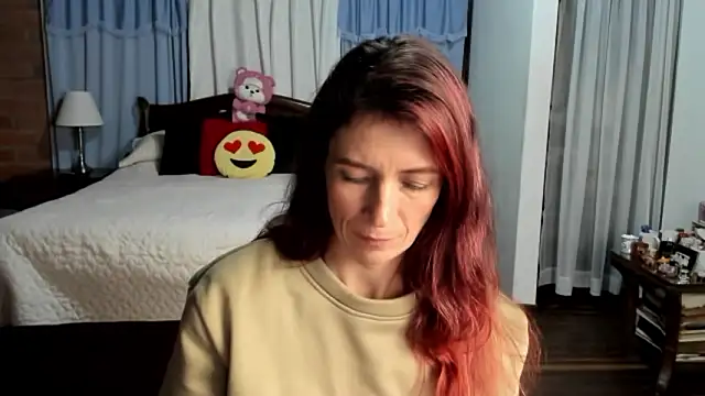 Snapshot of Charlotte-Willson chatting on 3, 2, 2026 Charlotte-Willson online show from 3, 2, 2026