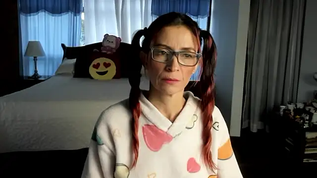 Snapshot of Charlotte-Willson chatting on 3, 2, 2026 Charlotte-Willson online show from 3, 2, 2026