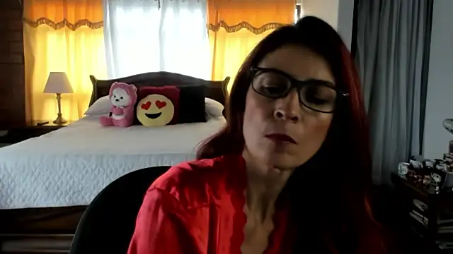 Snapshot of Charlotte-Willson chatting on 4, 3, 2026 Charlotte-Willson online show from 4, 3, 2026