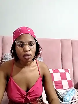 Snapshot of Cherrydollx chatting on 28, 5, 2026 Cherrydollx online show from 28, 5, 2026