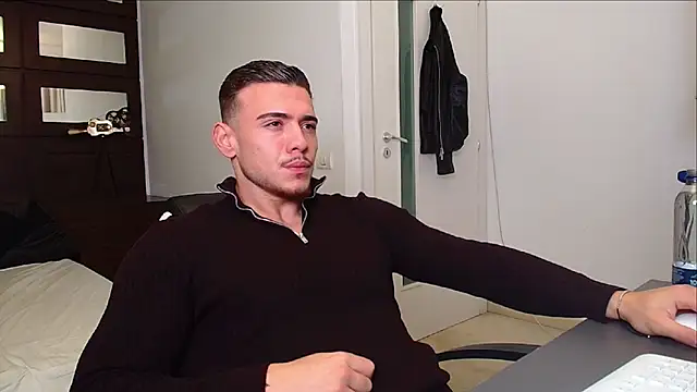 ElijahThorne online show from 23, 11, 2025