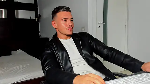 Snapshot of ElijahThorne chatting on 26, 3, 2026 ElijahThorne online show from 26, 3, 2026