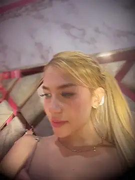 Snapshot of valeryfox__ chatting on 6, 3, 2026 valeryfox online show from 6, 3, 2026