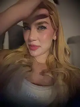 Snapshot of valeryfox__ chatting on 7, 3, 2026 valeryfox online show from 7, 3, 2026