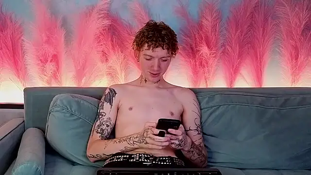 TRAVIS CLAS online show from 18, 12, 2025