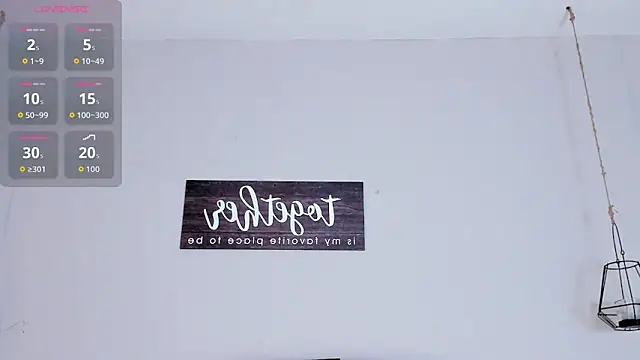 Snapshot of kylie1_ls chatting on 4, 12, 2025 kylie1 ls online show from 4, 12, 2025