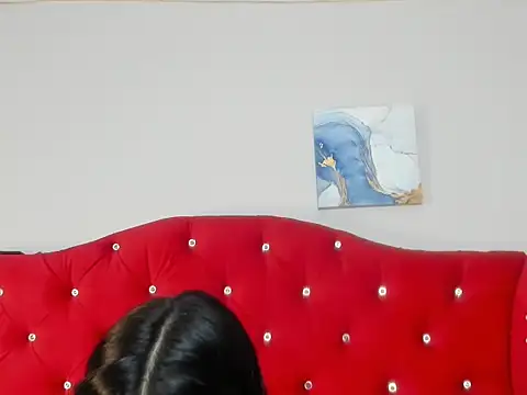 Snapshot of kylie1_ls chatting on 19, 12, 2025 kylie1 ls online show from 19, 12, 2025