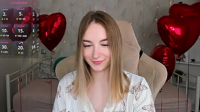 Snapshot of Shy_Polly chatting on 10, 2, 2026 Shy Polly online show from 10, 2, 2026