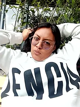 Snapshot of Chantal_sex22 chatting on 22, 12, 2025 Chantal sex22 online show from 22, 12, 2025