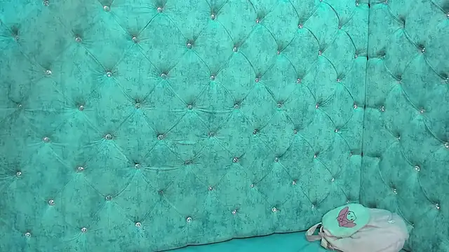 Snapshot of CharlotteStuart chatting on 13, 3, 2026 CharlotteStuart online show from 13, 3, 2026