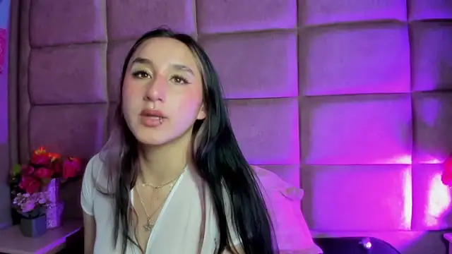 Snapshot of CharlotteStuart chatting on 21, 3, 2026 CharlotteStuart online show from 21, 3, 2026