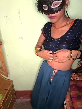 Snapshot of Laxmidevi000 chatting on 28, 4, 2026 Laxmidevi000 online show from 28, 4, 2026