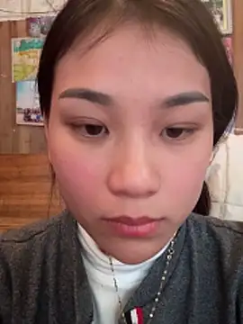 Snapshot of Aster-aster chatting on 22, 11, 2025 Aster-aster online show from 22, 11, 2025