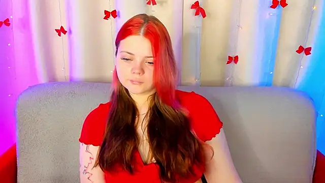 Snapshot of KellyFiery chatting on 26, 4, 2026 KellyFiery online show from 26, 4, 2026