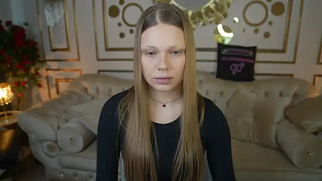 Charlotte Dreams online show from 26, 3, 2026