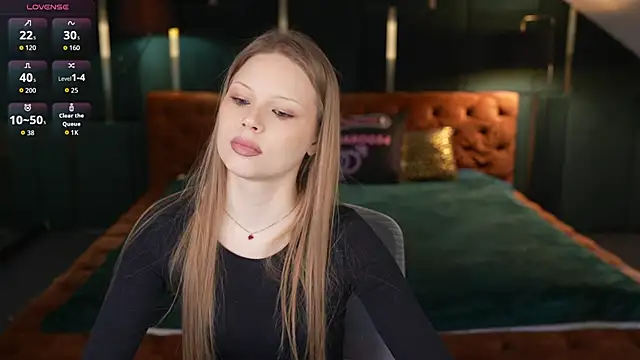 Charlotte Dreams online show from 27, 3, 2026