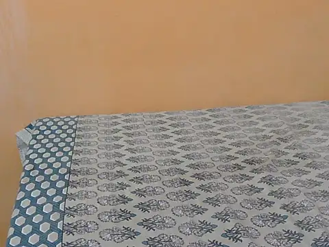 Honey Baby1 online show from 11, 1, 2026