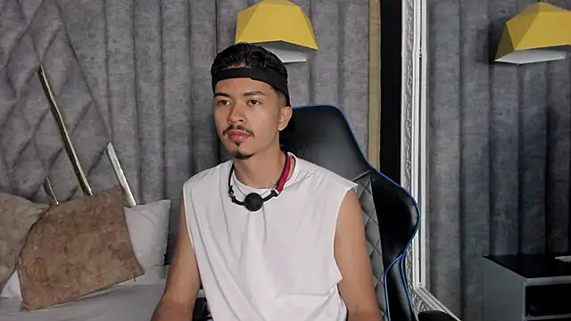 Snapshot of NicolaiKarav chatting on 2, 12, 2025 NicolaiKarav online show from 2, 12, 2025