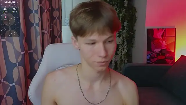 Snapshot of cuMte_boy chatting on 3, 7, 2026 cuMte boy online show from 3, 7, 2026