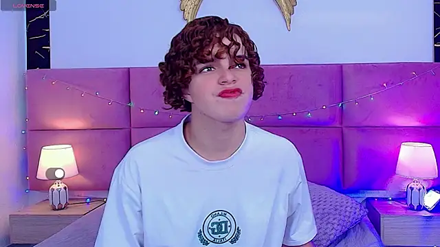 Snapshot of Skyee_angel chatting on 5, 2, 2026 Skyee angel online show from 5, 2, 2026