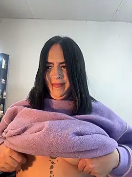 emily acorn online show from 28, 11, 2025